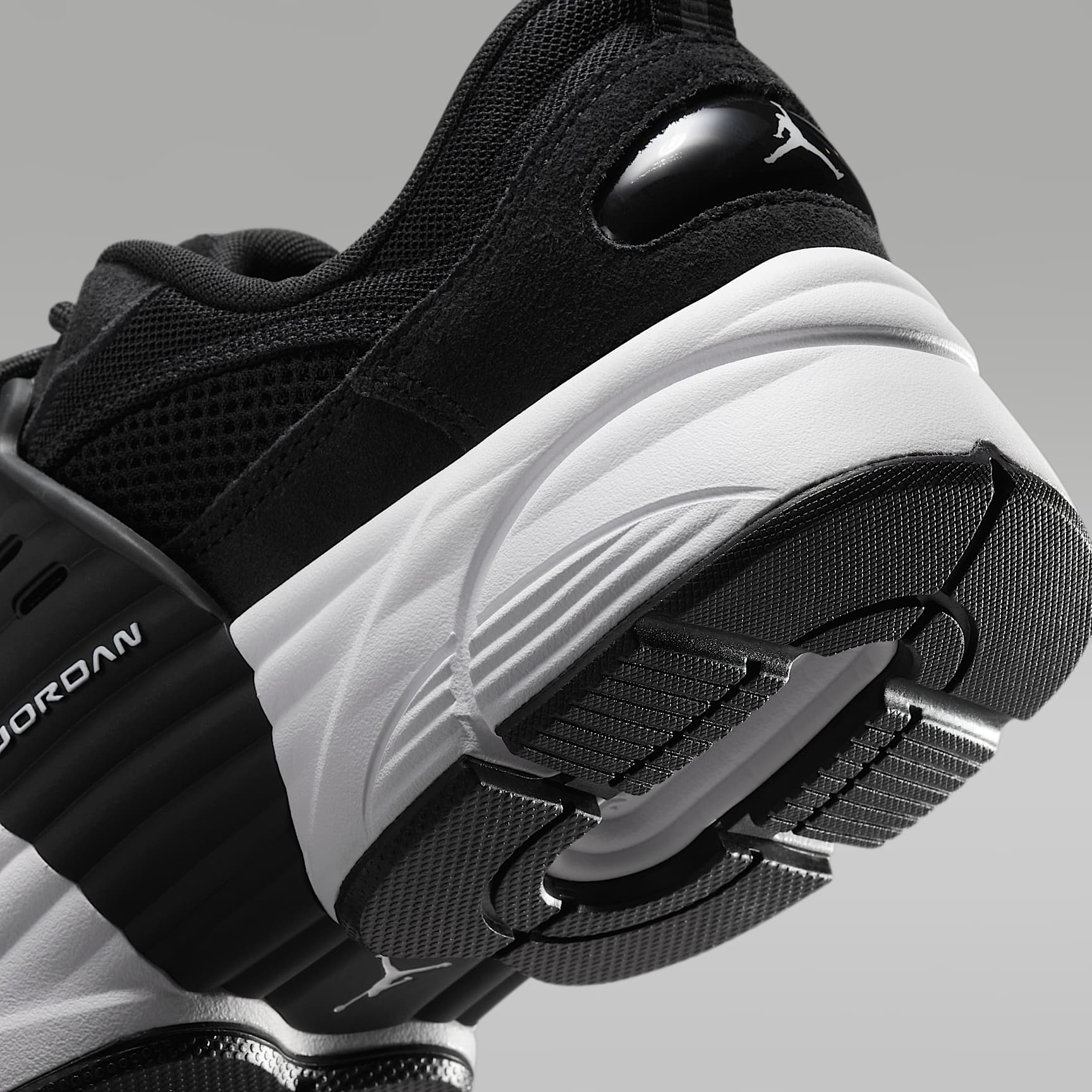 Jordan Trunner O/S Schuhe (Herren) – Schwarz/Weiß