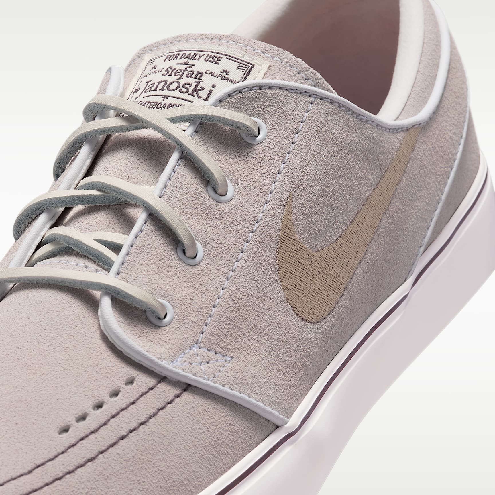 Nike SB Zoom Janoski OG+ Skateschuh – Weiß/Sail/Light Chocolate/Linen