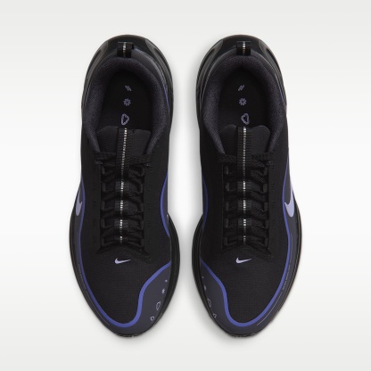 Nike Revolution 8 Utility Straßenlaufschuh (Damen) – Schwarz/Persian Violet/Gridiron/Purple Pulse