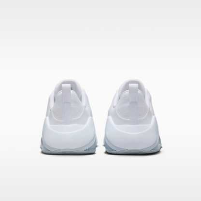 Nike Bella 7 Workout-Schuh (Damen) – Weiß/Weiß/Pure Platinum