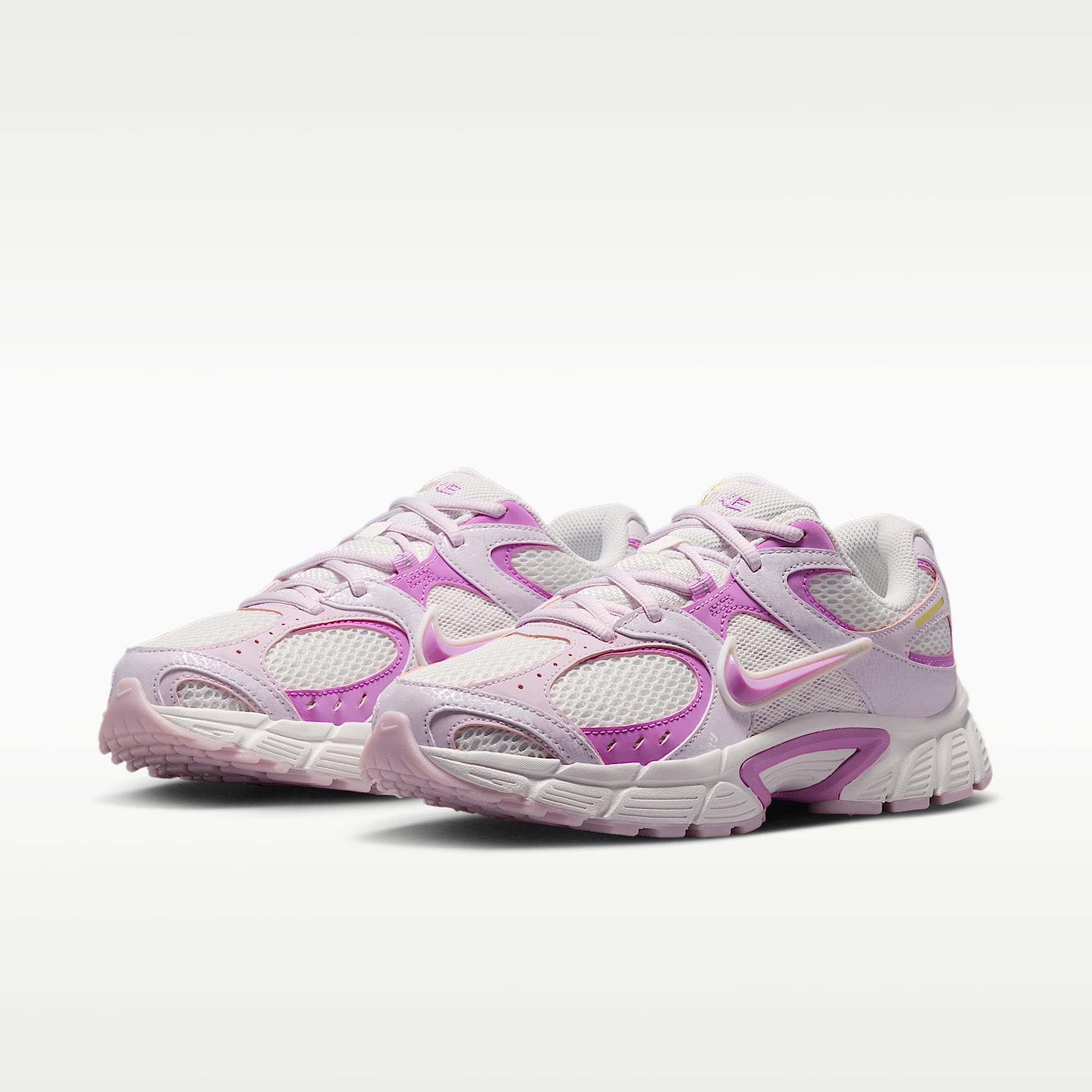 Nike V5 RNR Schuh (Damen) – Summit White/Bleached Lilac/Soft Yellow/Light Magenta