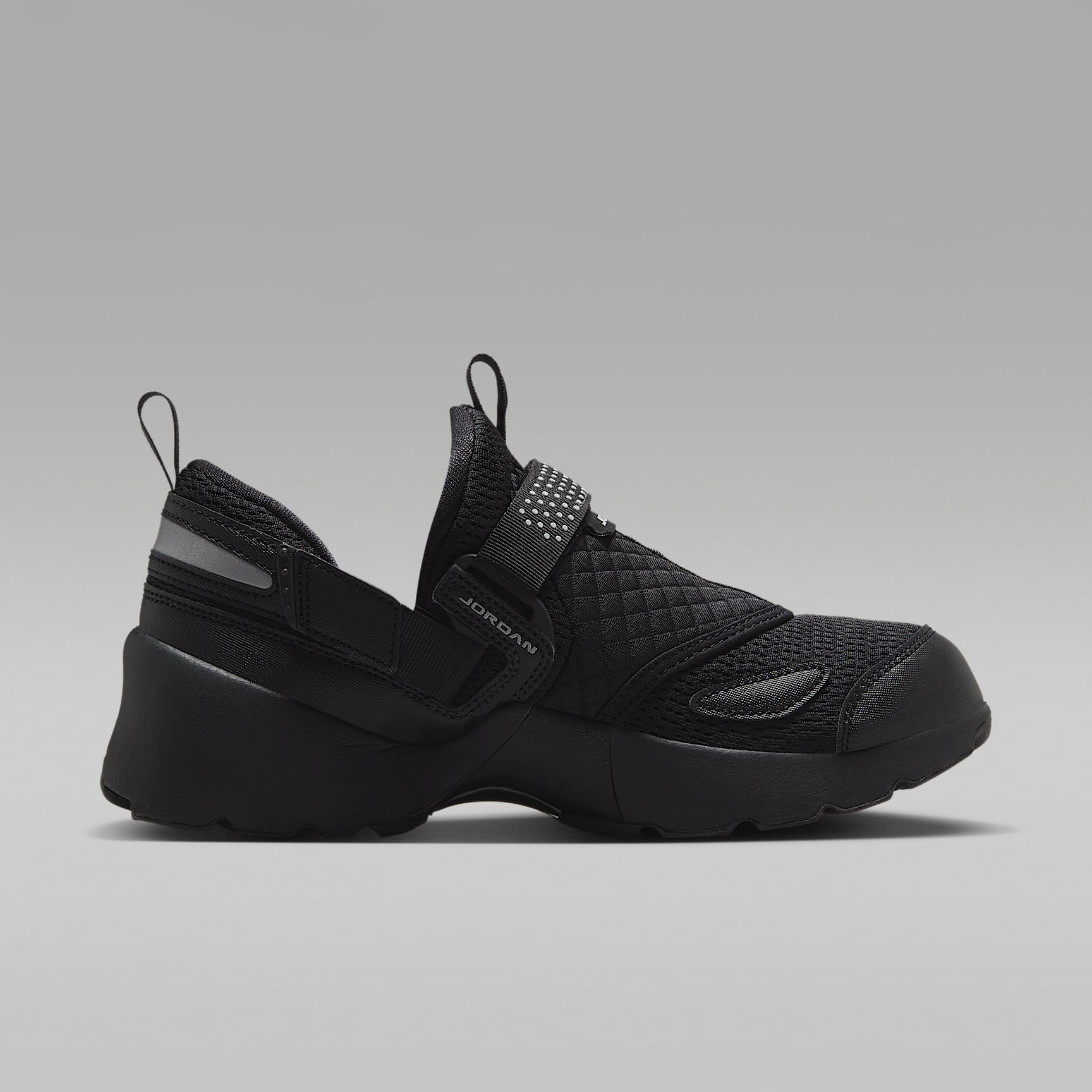 Jordan Trunner LX Schuh (Damen) – Schwarz/Schwarz/Schwarz