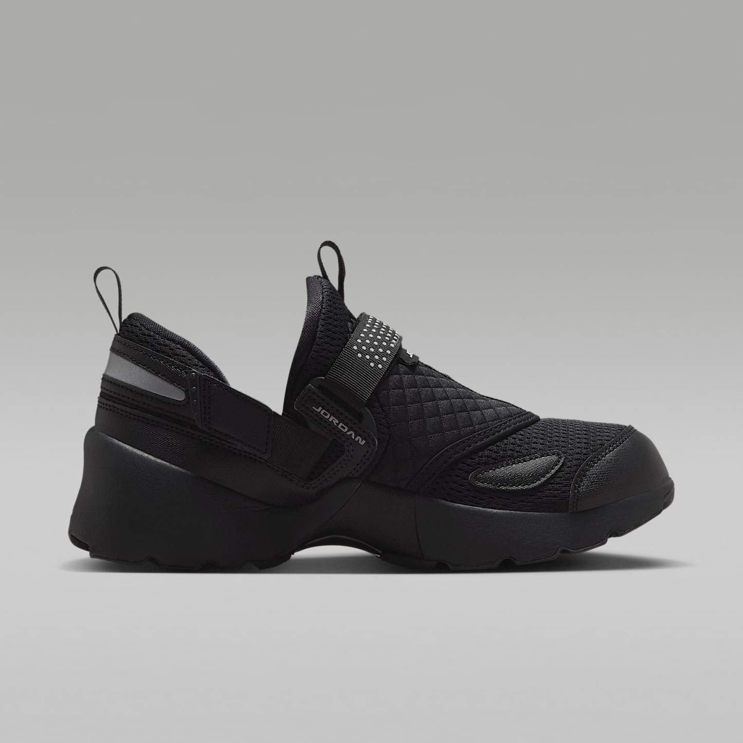 Jordan Trunner LX Schuh (Damen) – Schwarz/Schwarz/Schwarz