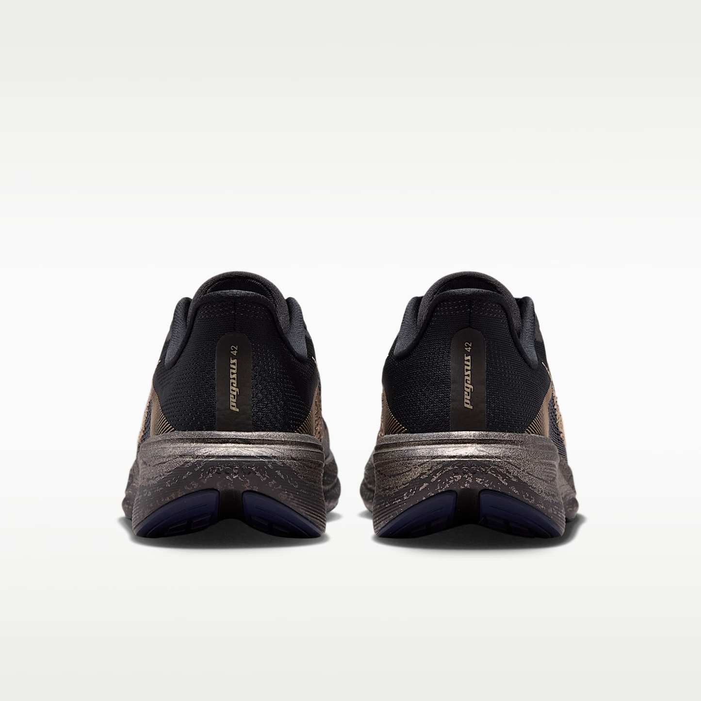 Nike Pegasus 42 "Keely Hodgkinson" Straßenlaufschuhe für Damen – Schwarz/Pitch Blue/Blackened Blue/Blur