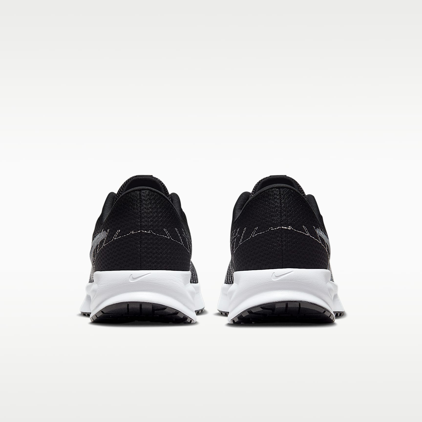 Nike Run Defy Straßenlaufschuh (Damen) – Schwarz/Wolf Grey/Weiß