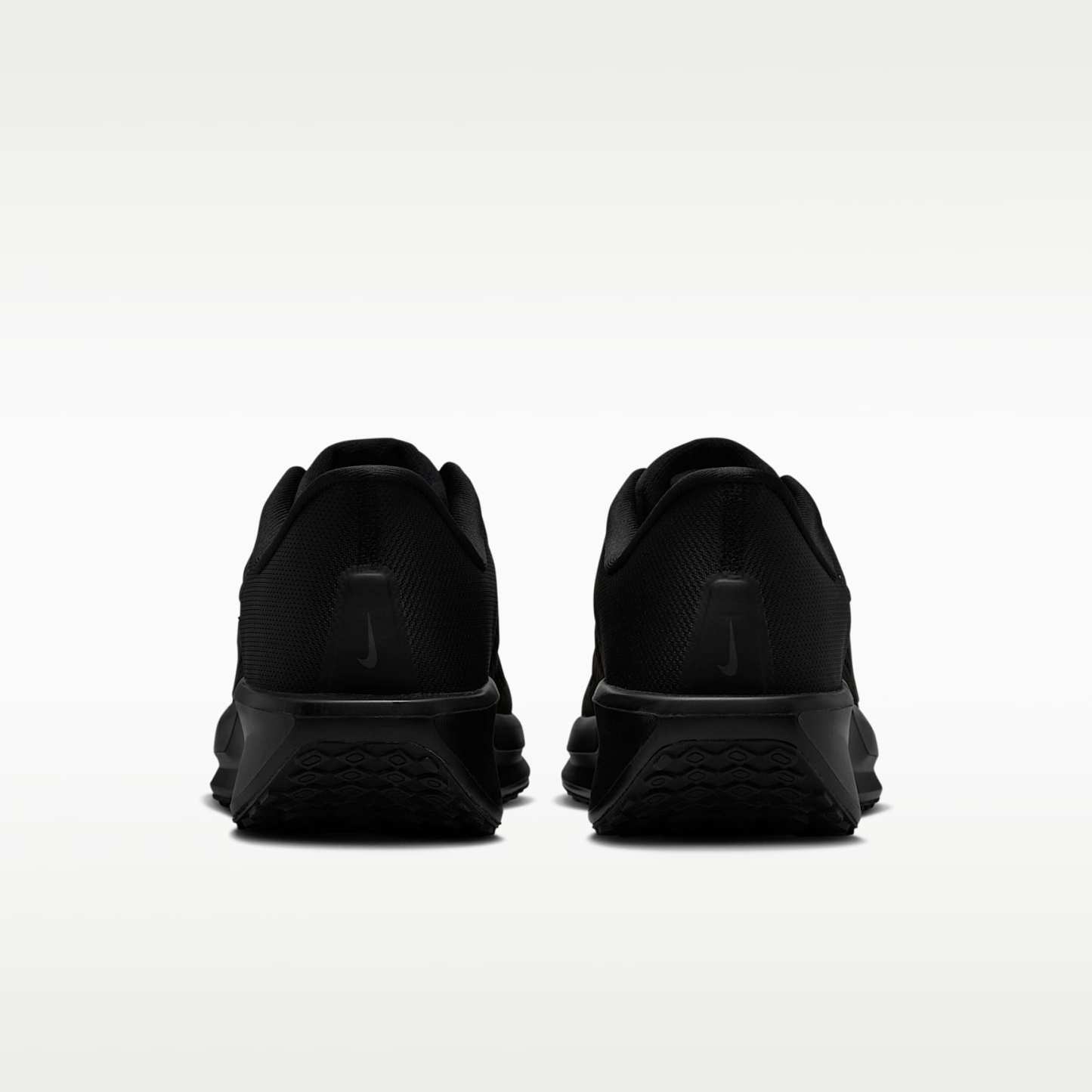 Nike Quest 6 Straßenlaufschuh (Herren) – Schwarz/Dark Smoke Grey