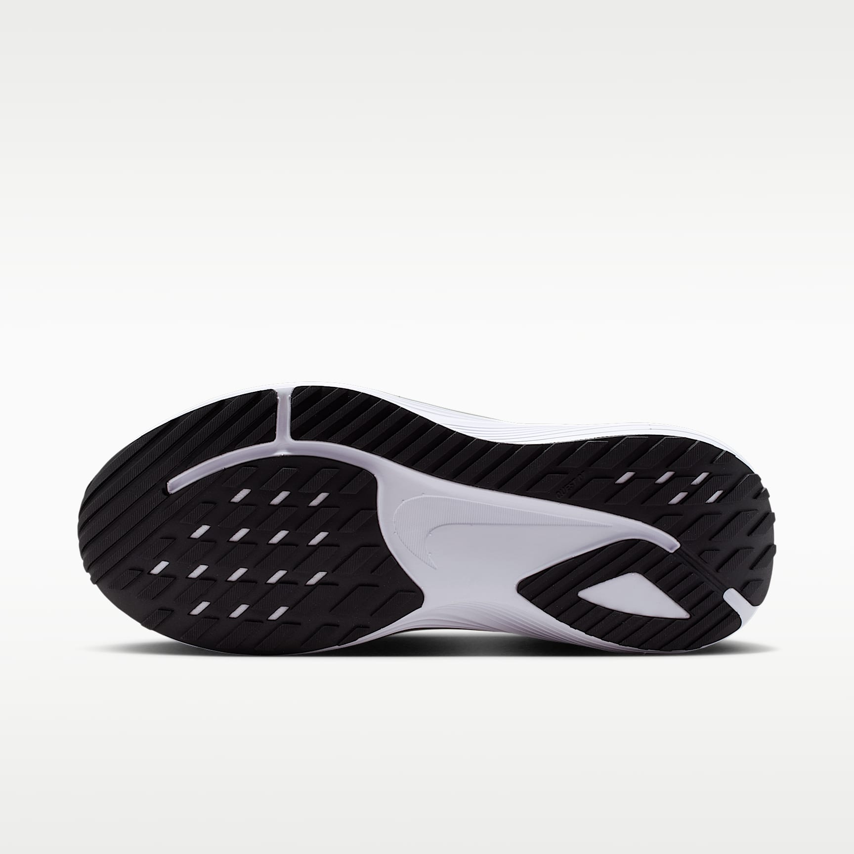 Nike Quest 7 Straßenlaufschuhe (Damen) – Schwarz/Anthracite/Weiß