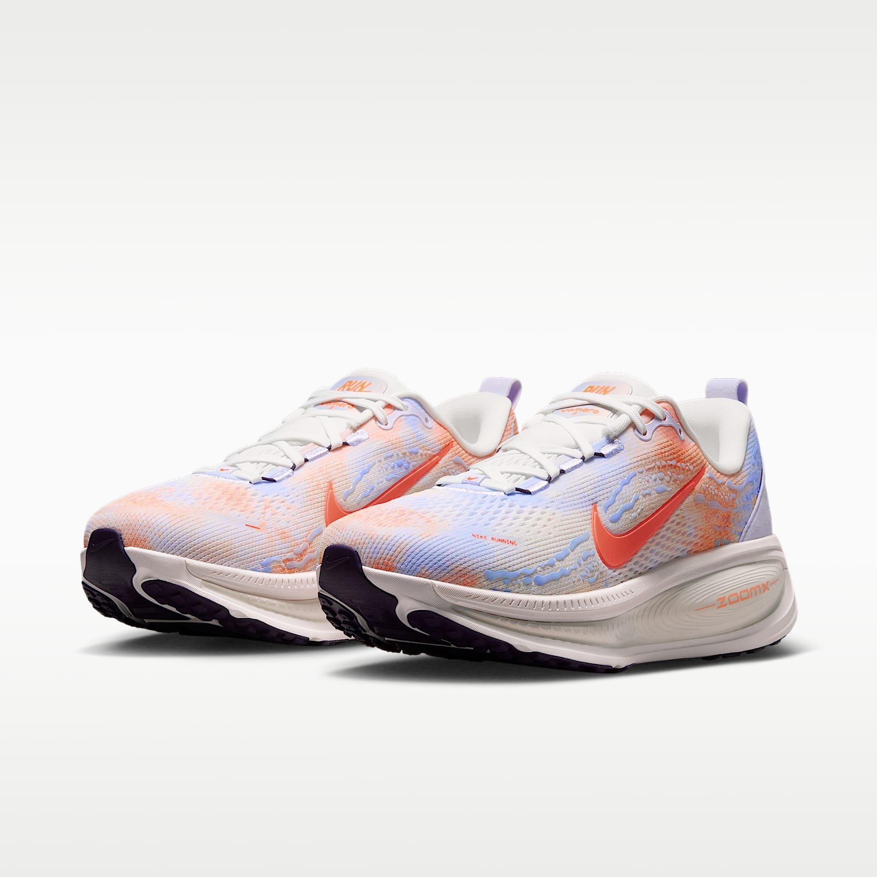 Nike Vomero 18 Straßenlaufschuh (Damen) – Palest Purple/Sunset Haze/Summit White/Hyper Crimson