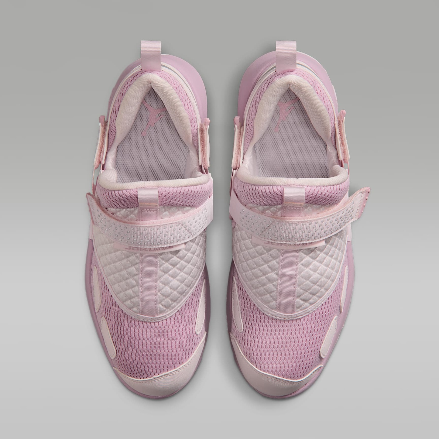 Jordan Trunner LX Schuh (Damen) – Iced Carmine/Pearl Pink/Reflective Silver/Iced Carmine