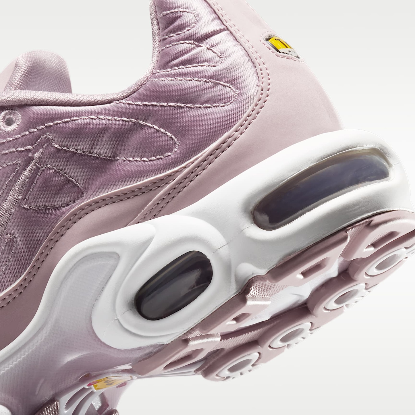 Nike Air Max Plus SE Schuh (Damen) – Plum Fog/Weiß/Plum Fog