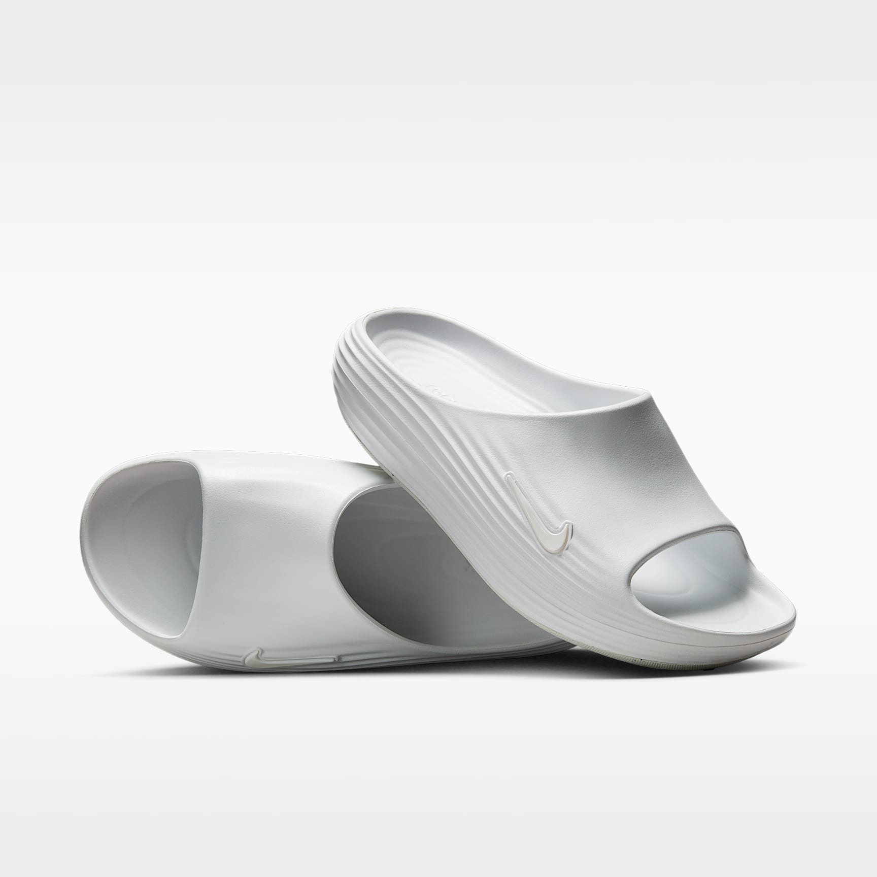 Nike ReactX Rejuven8 Slides (Herren) – Summit White/Summit White/Summit White