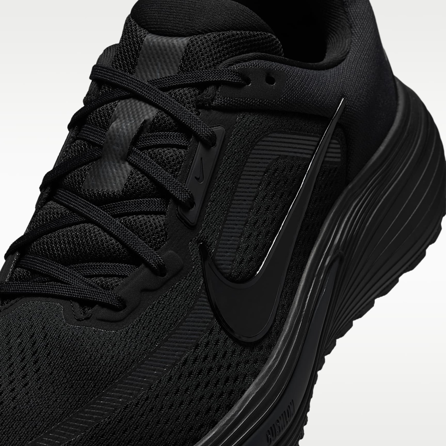 Nike Quest 7 Straßenlaufschuhe (Herren) – Schwarz/Schwarz/Anthracite/Schwarz