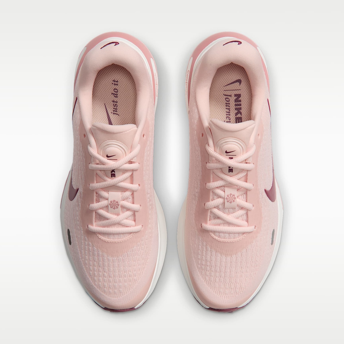 Nike Journey Run Straßenlaufschuh für Damen – Orange Pearl/Rust Pink/Sail/Pink Smoke