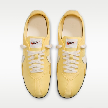 Nike Moon Shoe Original Schuh (Damen) – Soft Yellow/Schwarz/Soft Pearl