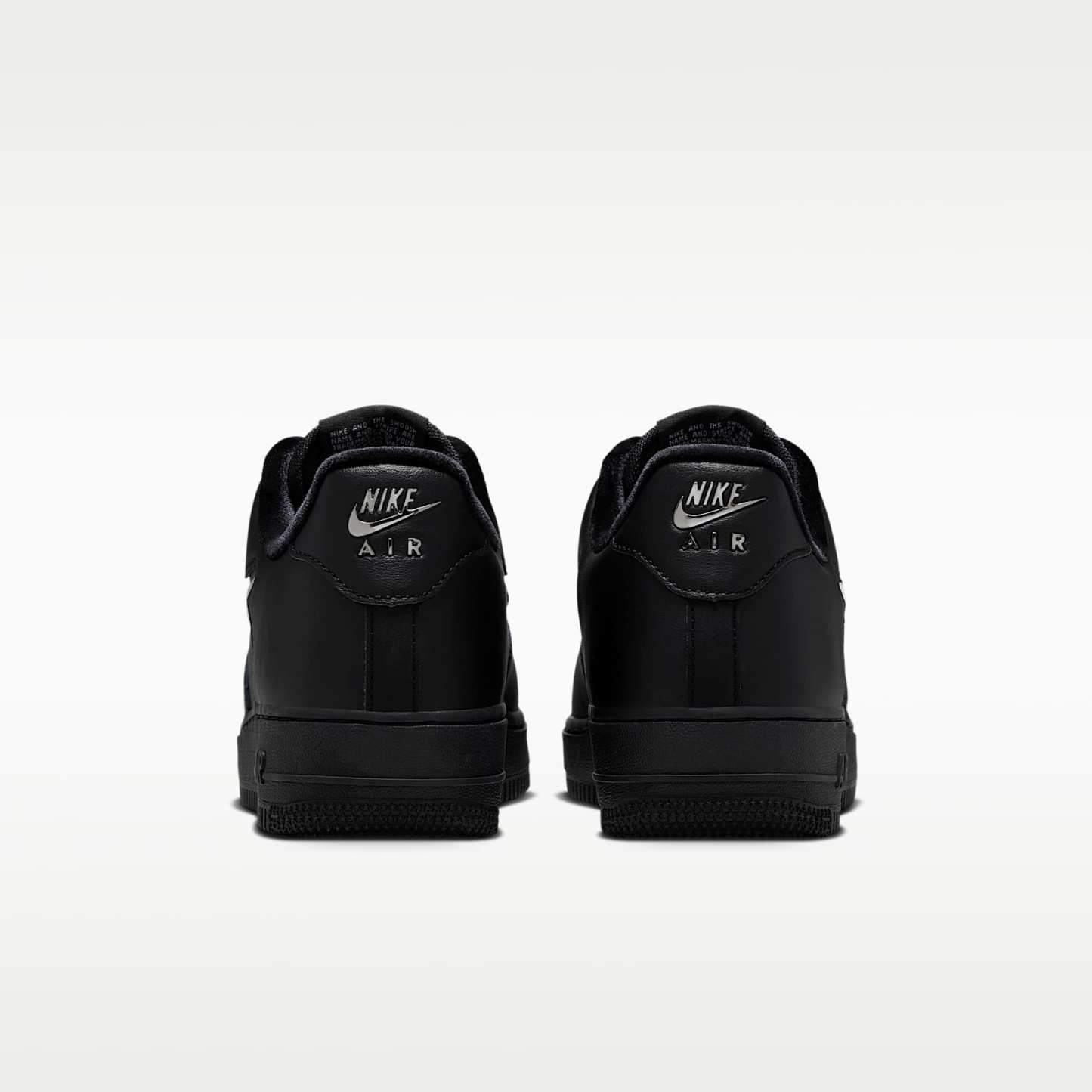Nike Air Force 1 '07 Schuh (Damen) – Schwarz/Wolf Grey/Metallic Silver