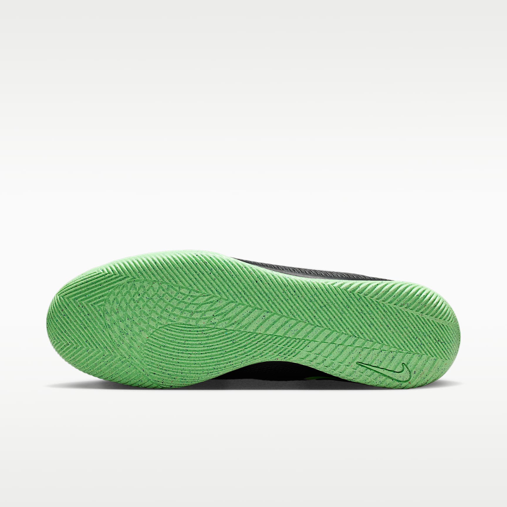 Nike Mercurial Vapor 17 Club Low-Top-Fußballschuh für Hallen- und Hartplätze – Schwarz/Schwarz/Illusion Green
