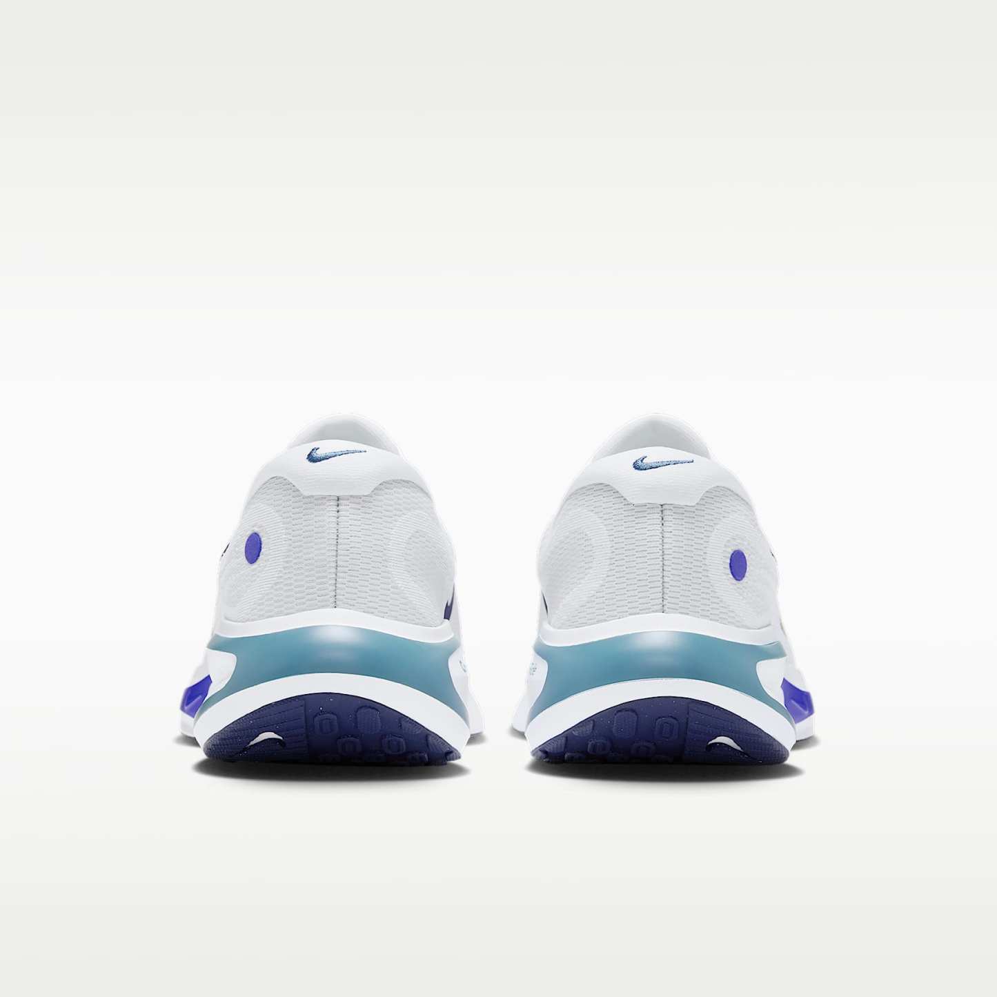 Nike Journey Run Straßenlaufschuh (Herren) – Weiß/Grey Mist/Racer Blue/Midnight Navy