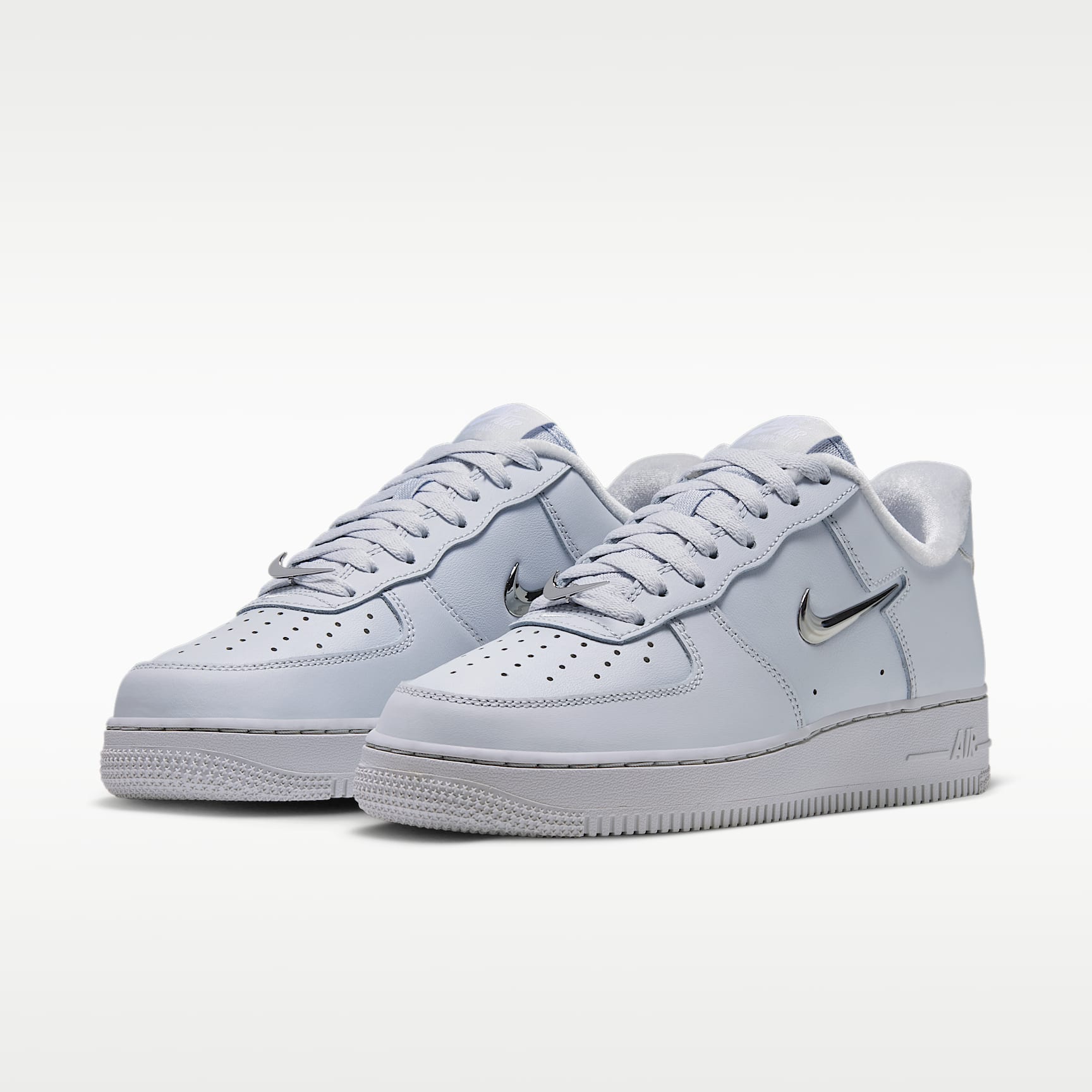 Nike Air Force 1 '07 Schuh (Damen) – Pure Platinum/Weiß/Metallic Silver