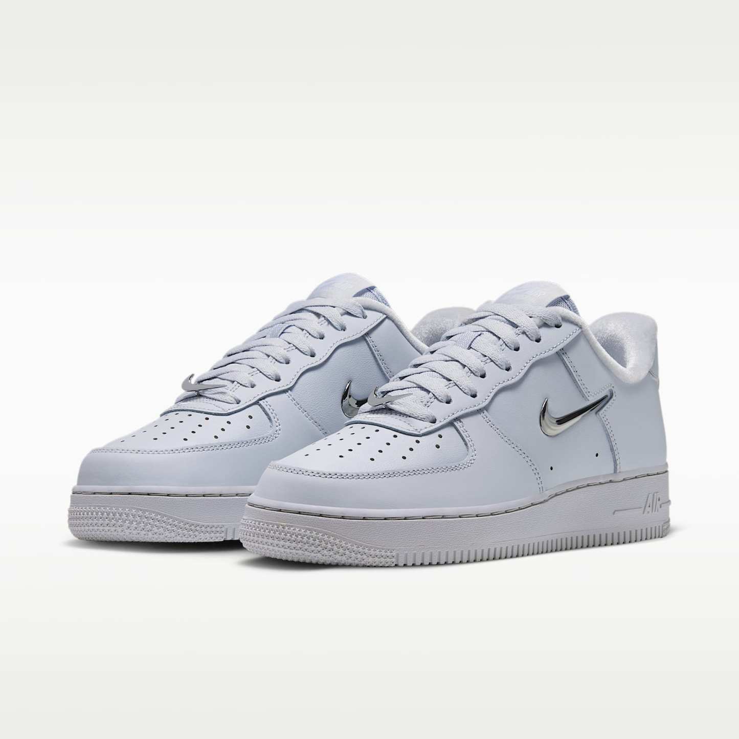 Nike Air Force 1 '07 Schuh (Damen) – Pure Platinum/Weiß/Metallic Silver