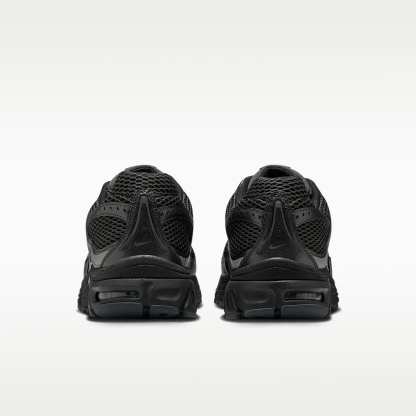 Nike Air Max Moto 2K Schuh (Herren) – Schwarz/Metallic Dark Grey/Dark Smoke Grey