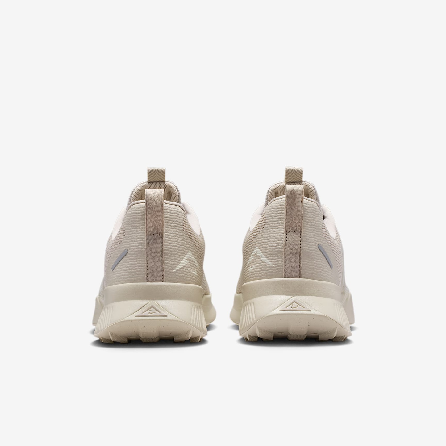 Nike Juniper Trail 3 Traillaufschuh (Herren) – Cream II/Light Orewood Brown/Safety Orange/Cream II