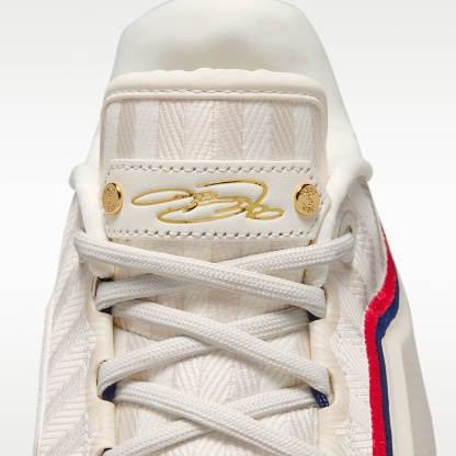 LeBron XXIII "Old Glory" Basketballschuh – Pale Ivory/University Red/Midnight Navy/Metallic Gold
