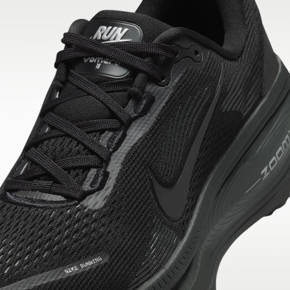 Nike Vomero 18 Straßenlaufschuh (Damen) – Schwarz/Dark Smoke Grey/Light Smoke Grey/Schwarz