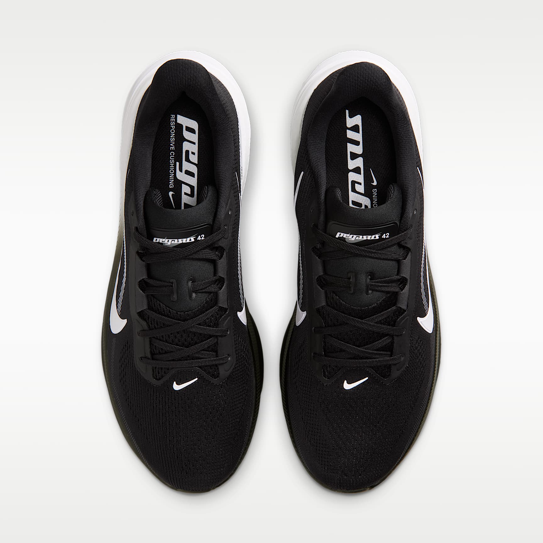 Nike Pegasus 42 Straßenlaufschuh (Herren) – Schwarz/Photon Dust/Weiß