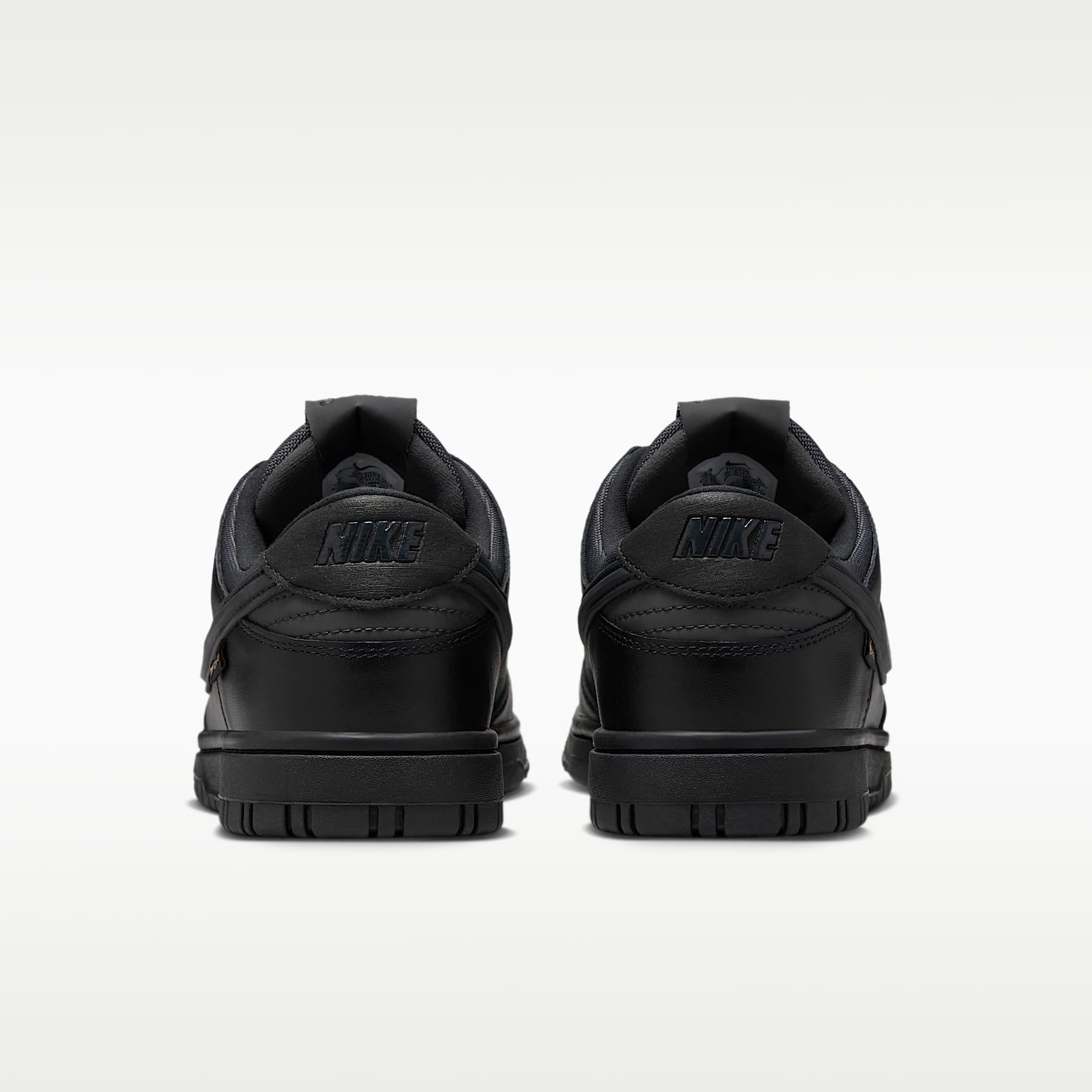 Nike Dunk Low GORE-TEX Herrenschuh – Schwarz/Anthracite/Off Noir