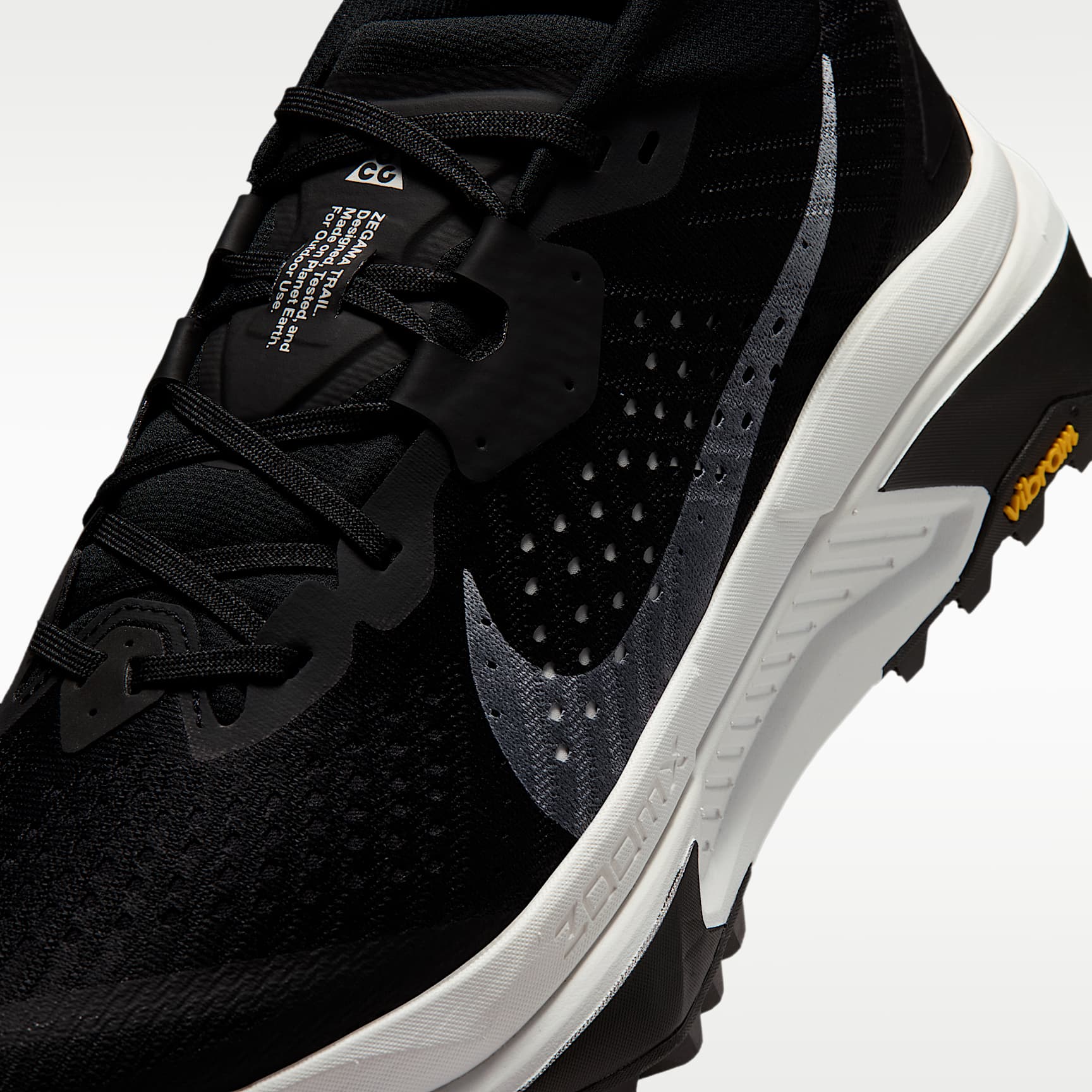 ACG Zegama Trail Traillaufschuh (Herren) – Schwarz/Safety Orange/Anthracite/Summit White