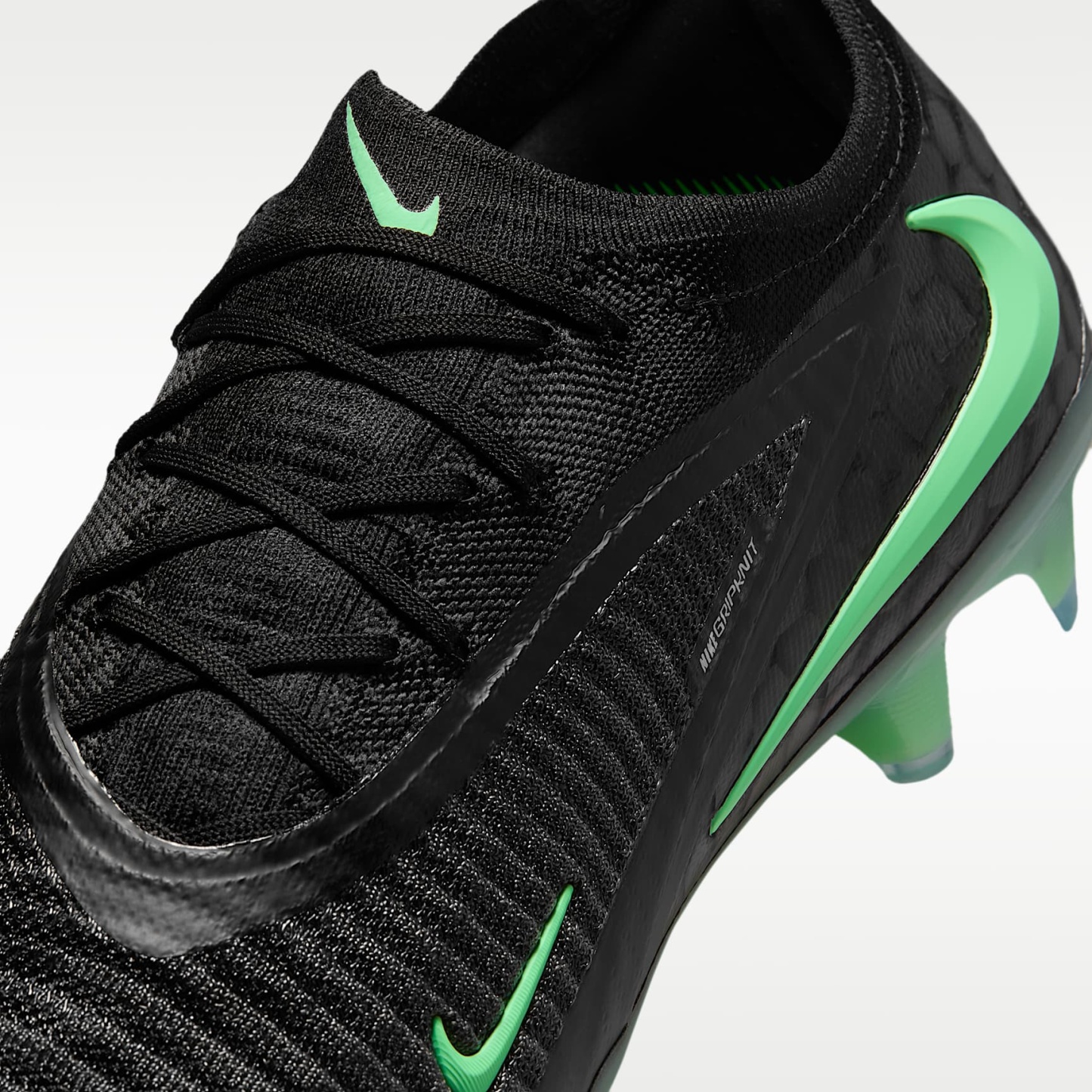 Nike Phantom 6 Low Elite Fußballschuh für normalen Rasen – Schwarz/Schwarz/Illusion Green