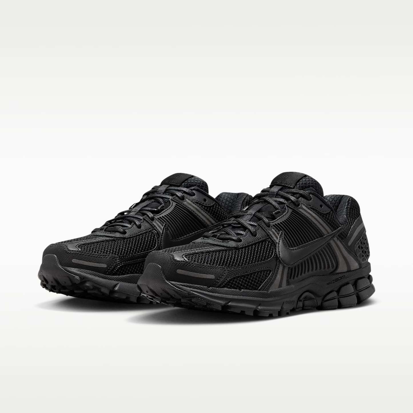 Nike Zoom Vomero 5 Schuh (Herren) – Schwarz/Schwarz