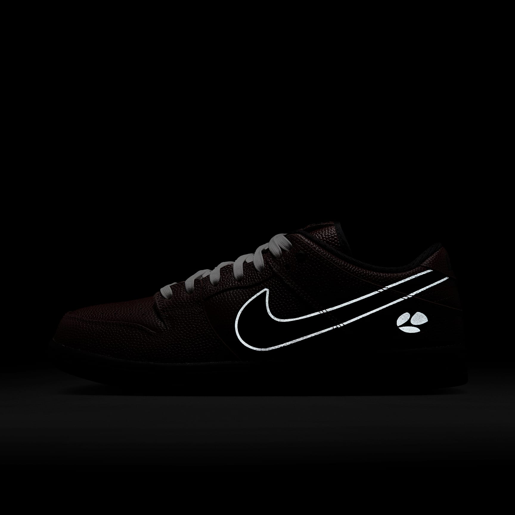 Nike SB Dunk Low Pro Skateboardschuh – Dark Pony/Silber/Weiß/Schwarz