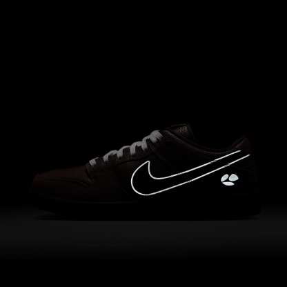Nike SB Dunk Low Pro Skateboardschuh – Dark Pony/Silber/Weiß/Schwarz