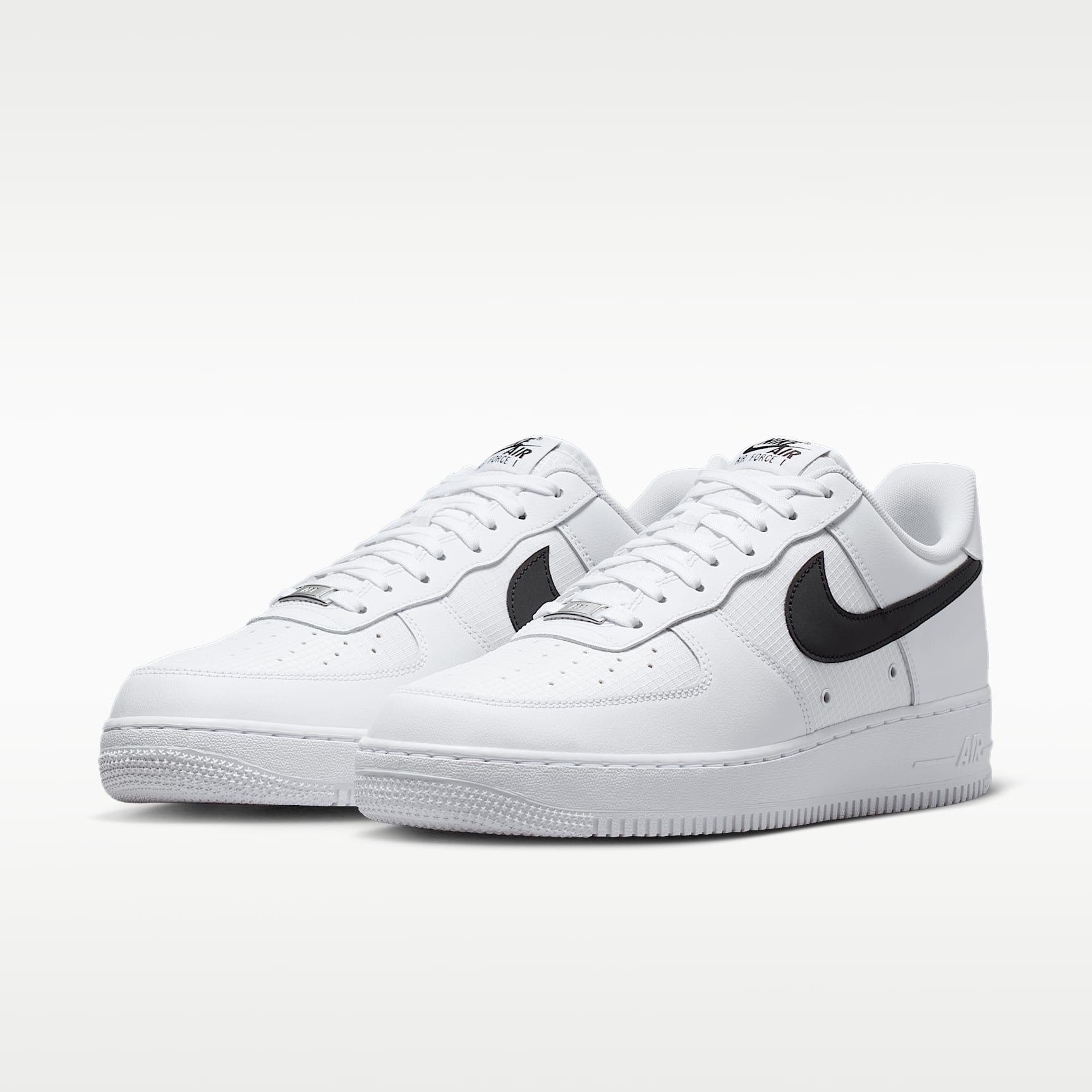 Nike Air Force 1 '07 LV8 Schuh (Herren) – Weiß/Weiß/Schwarz