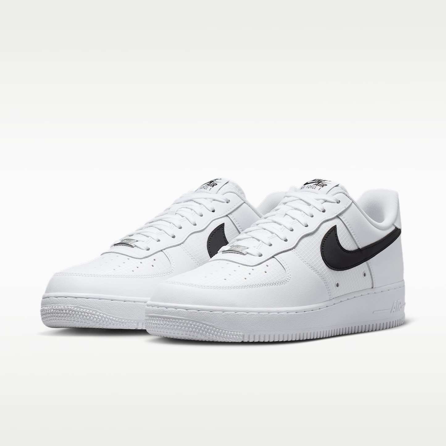Nike Air Force 1 '07 LV8 Schuh (Herren) – Weiß/Weiß/Schwarz
