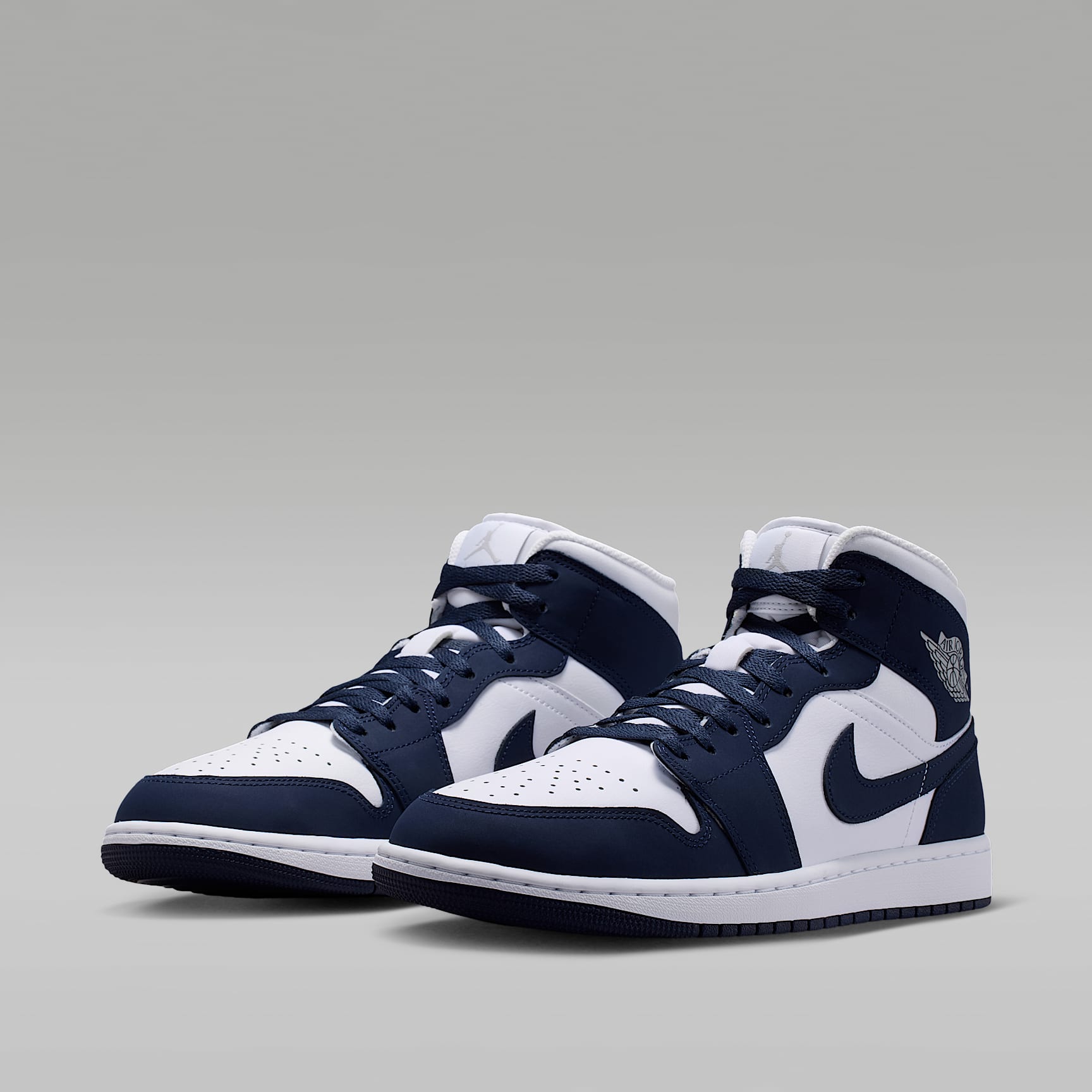 Air Jordan 1 Mid Schuh (Herren) – Obsidian/Weiß/Grey Fog/Obsidian