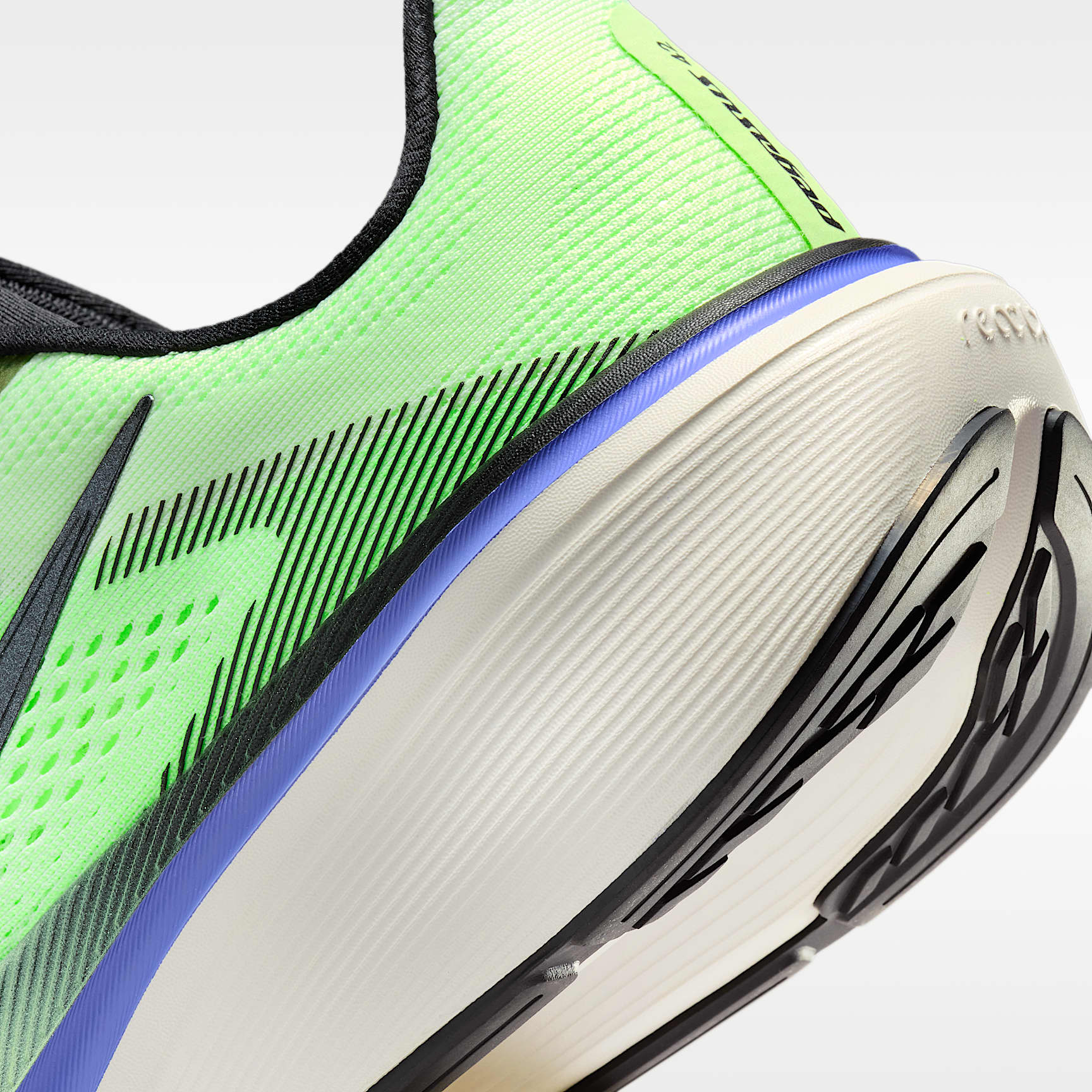 Nike Pegasus 42 Straßenlaufschuh (Herren) – Volt Tint/Sapphire/Lime Blast/Black Spruce