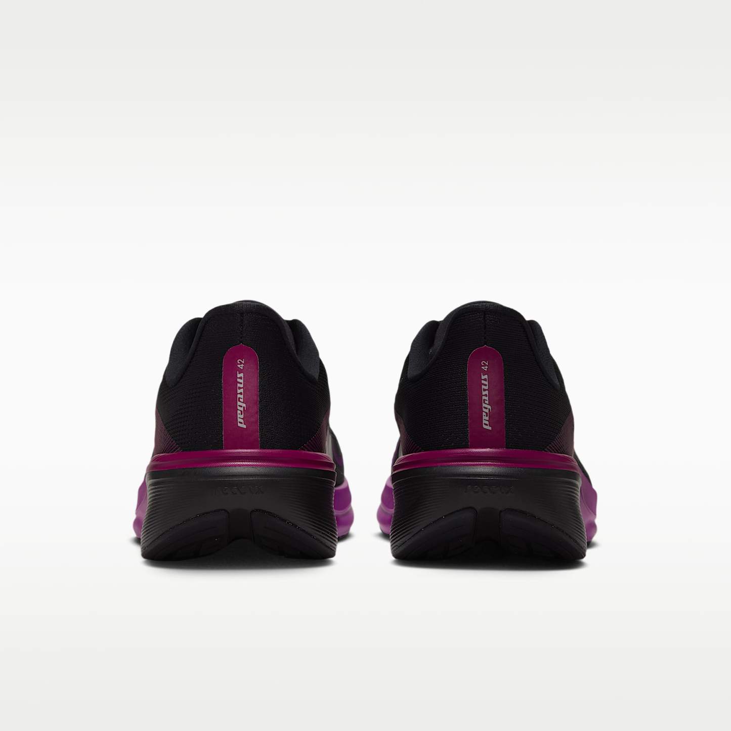 Nike Pegasus 42 Straßenlaufschuh (Damen) – Schwarz/Vivid Purple/True Berry/Metallic Silver