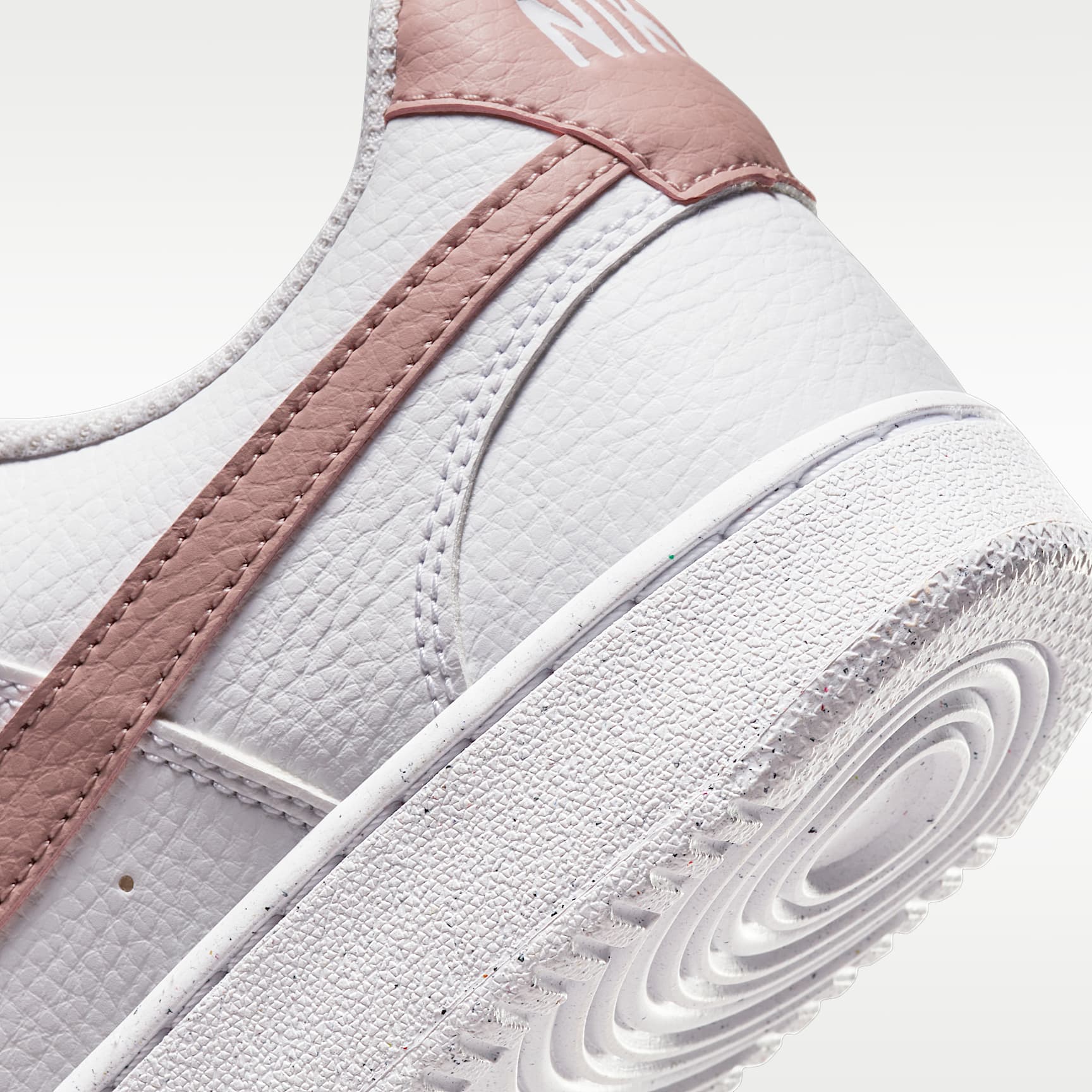 Nike Court Vision Low Next Nature Schuh (Damen) – Weiß/Pink Oxford