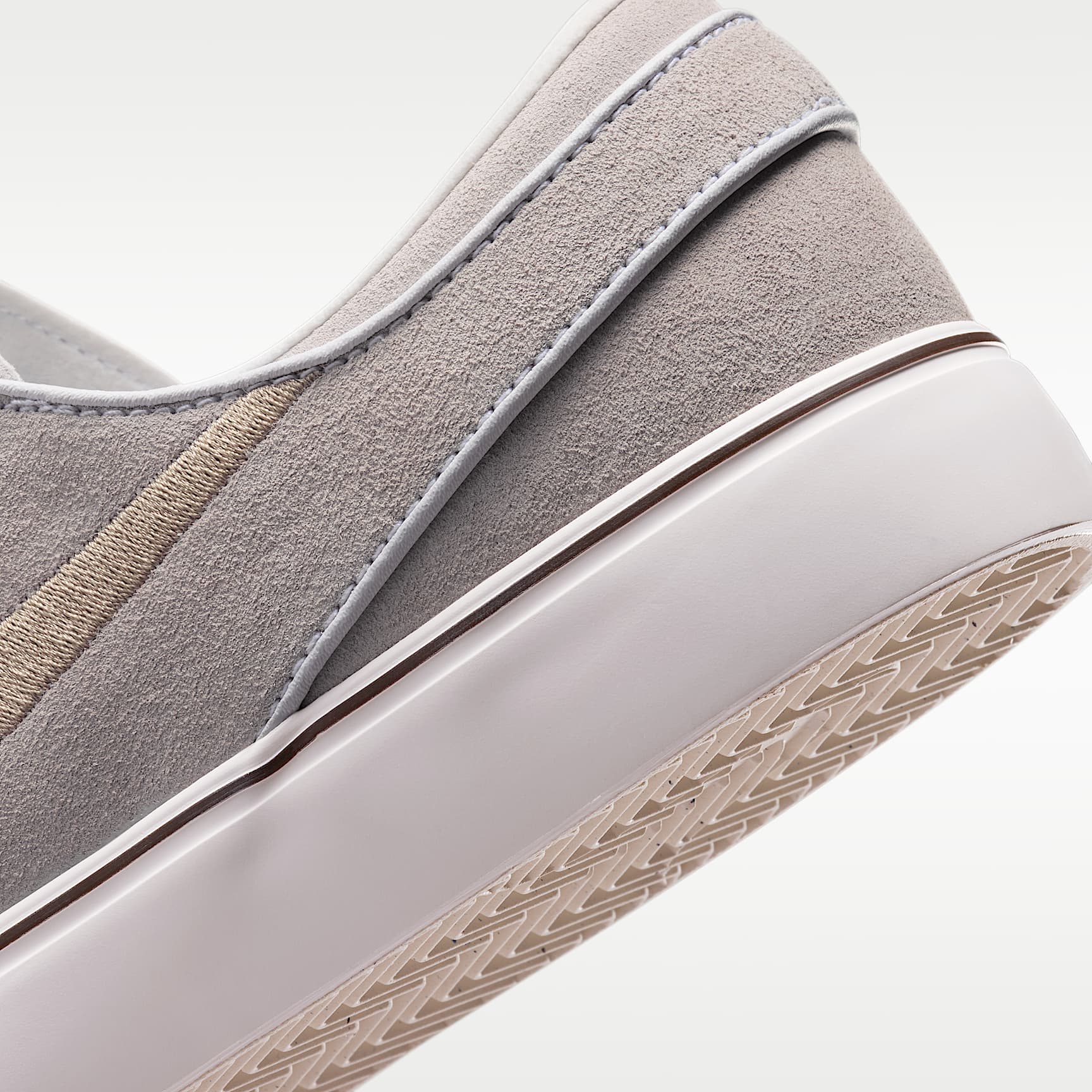 Nike SB Zoom Janoski OG+ Skateschuh – Weiß/Sail/Light Chocolate/Linen