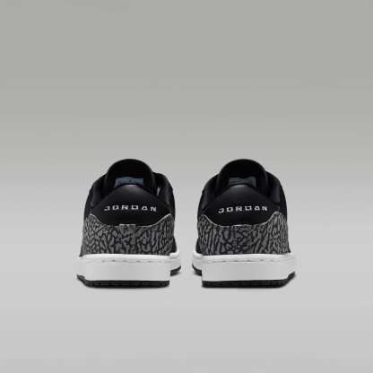 Jordan Court Connect Low SE Schuh (Herren) – Schwarz/Light Smoke Grey/Dark Grey/Weiß