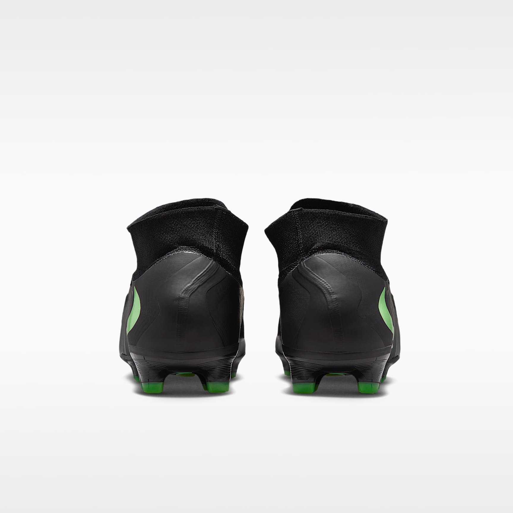 Nike Phantom 6 High Pro Fußballschuh für normalen Rasen – Schwarz/Schwarz/Illusion Green