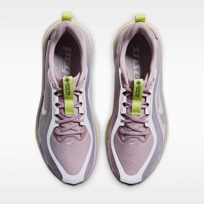 Nike Pegasus 42 GORE-TEX wasserdichter Straßenlaufschuh (Damen) – Particle Rose/Silver Lilac/Fennel/Sail