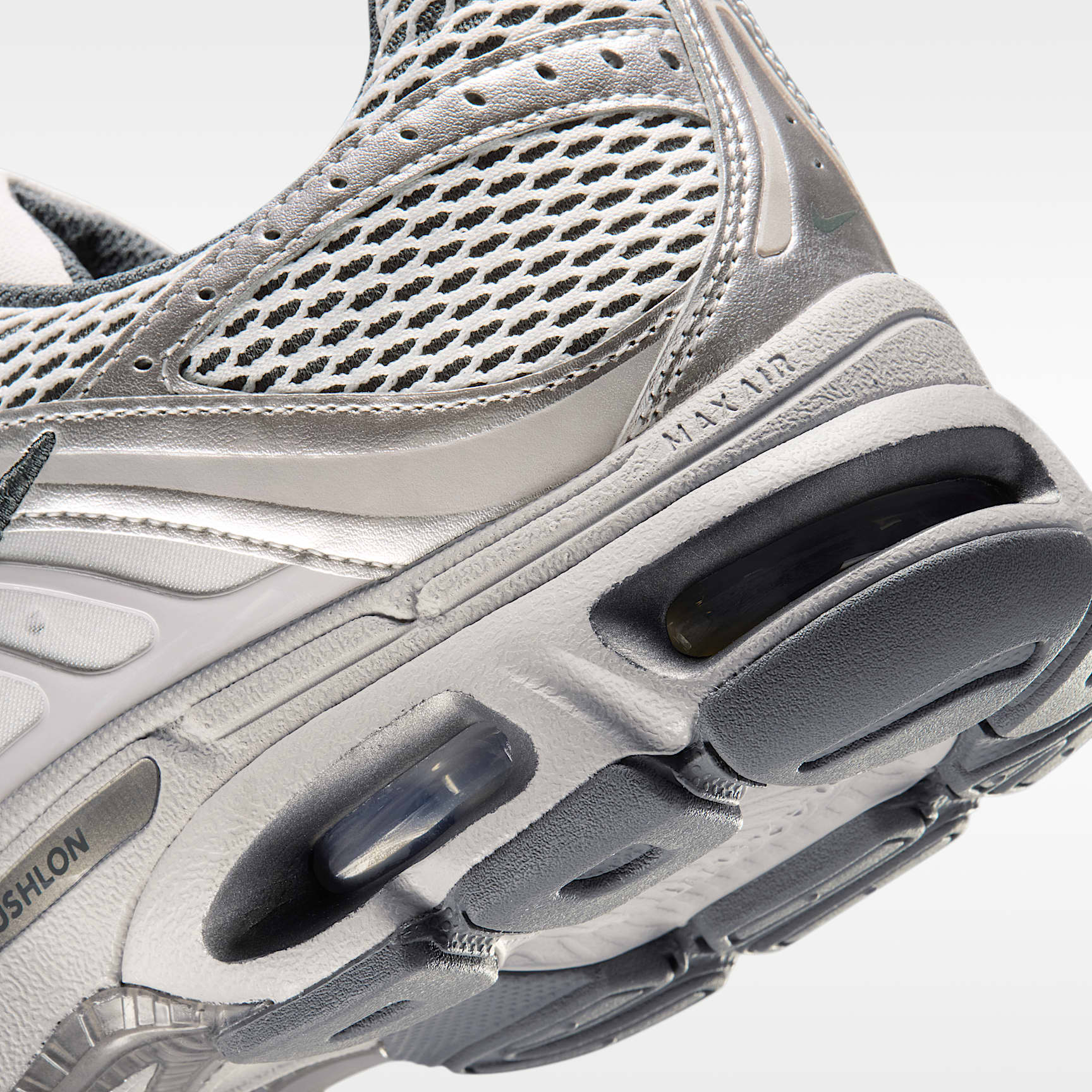 Nike Air Max Moto 2K Schuh (Herren) – Vast Grey/College Grey/Iron Grey/Vast Grey