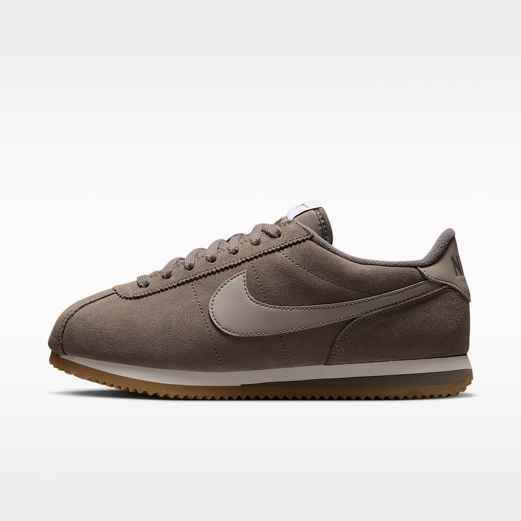 Nike Cortez Schuh (Damen) – Cave Stone/Sail/Gum Light Brown/Enigma Stone