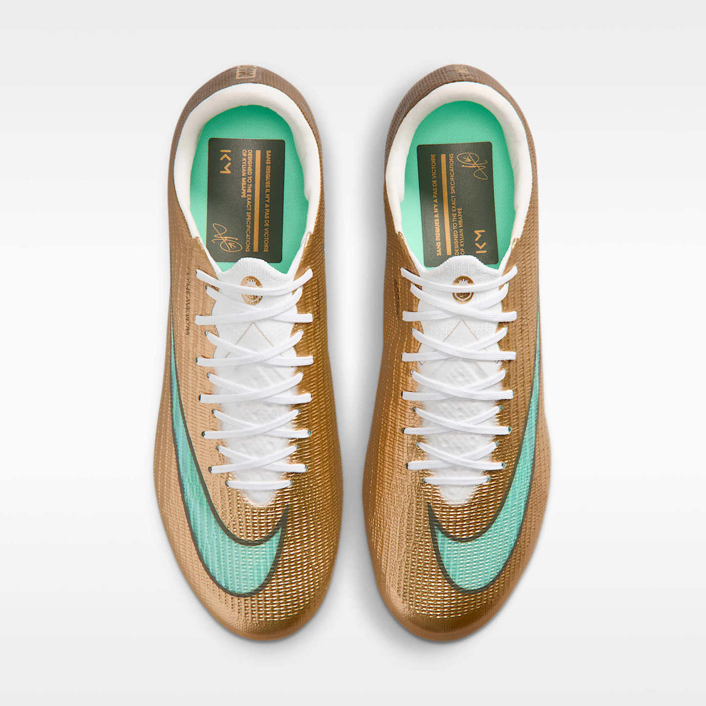 Nike Mercurial Superfly 11 Elite „Kylian Mbappé“ Low-Top-Fußballschuh für Kunstrasen – Metallic Gold/Green Glow