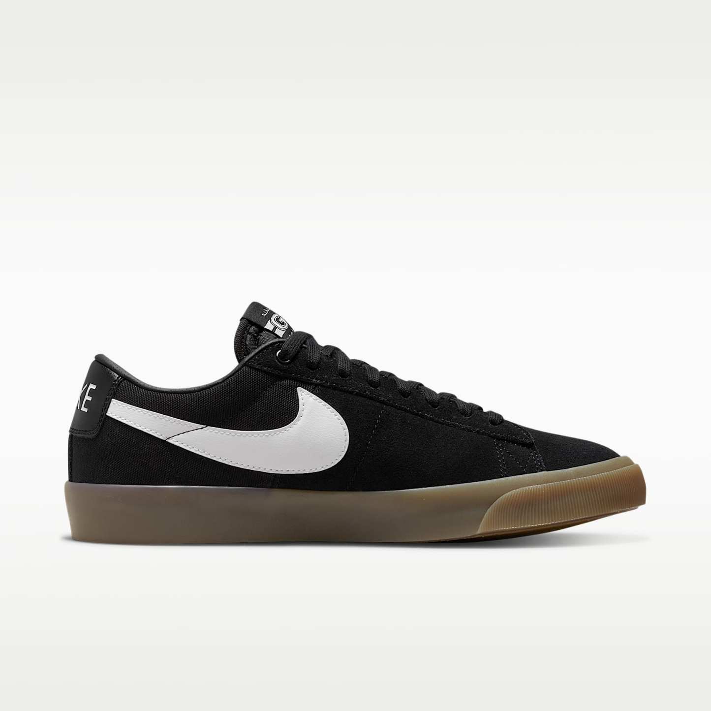 Nike SB Zoom Blazer Low Pro GT Skateboardschuh – Schwarz/Schwarz/Weiß/Weiß