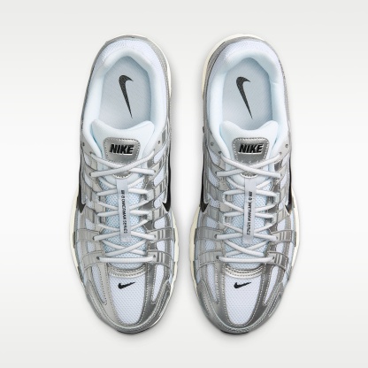Nike P-6000 Schuh – Weiß/Metallic Silver/Flat Silver/Schwarz