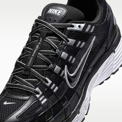 Nike P-6000 Schuh – Schwarz/Weiß/Metallic Silver/Schwarz
